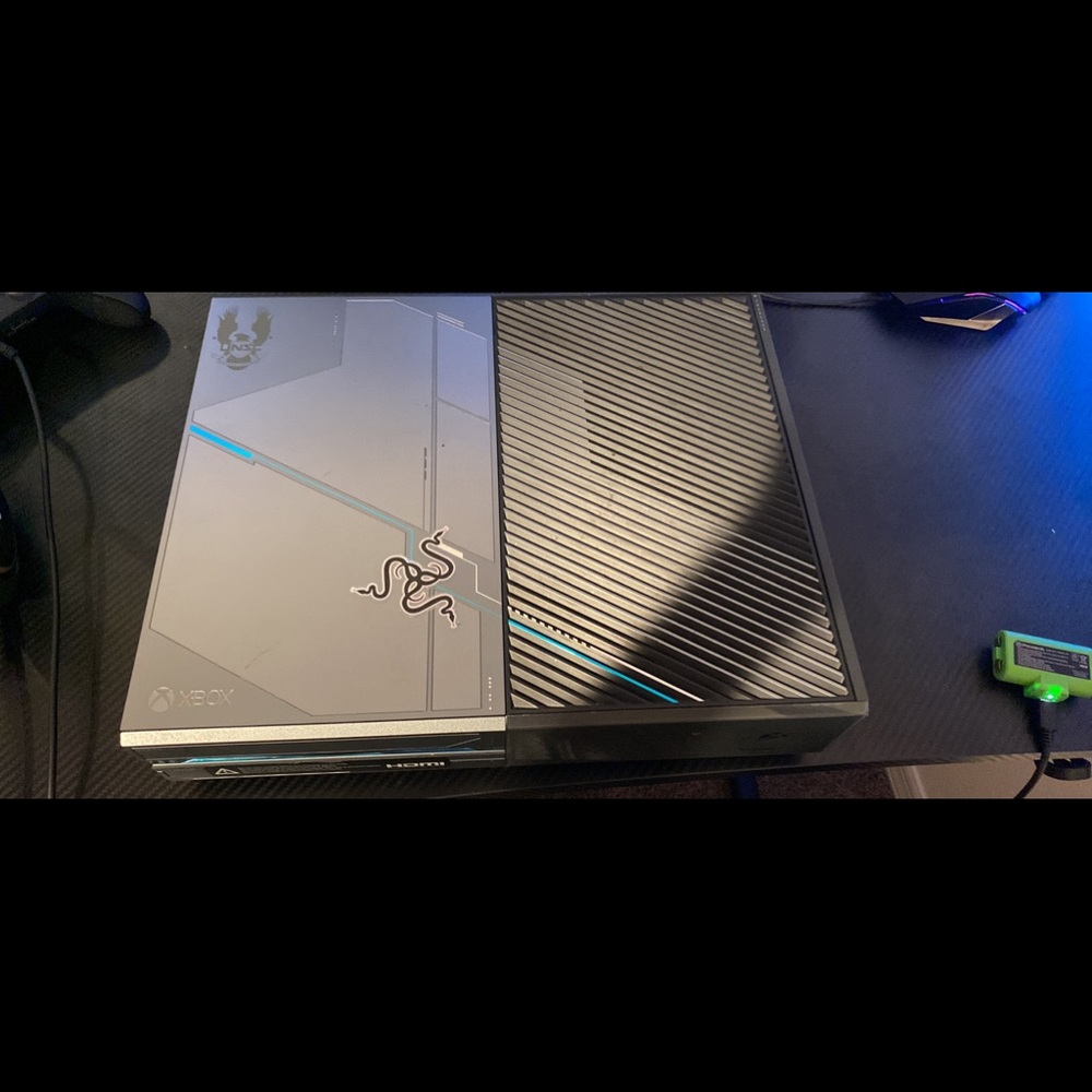 Halo edition Xbox 1 with controller for $350